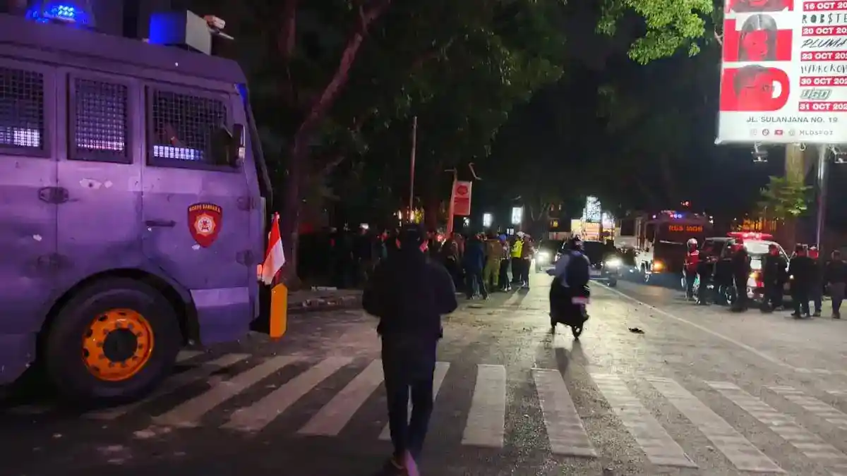 Tiga Polisi Terluka dalam Serangan di Simpang Dago, Pelaku Diburu