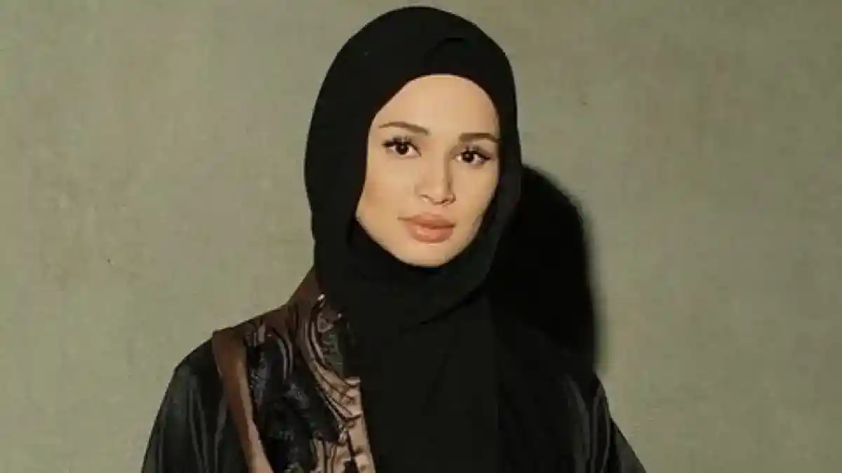Izara Aishah: Dari Perbincangan Publik hingga Bisnis Busana Muslim Premium