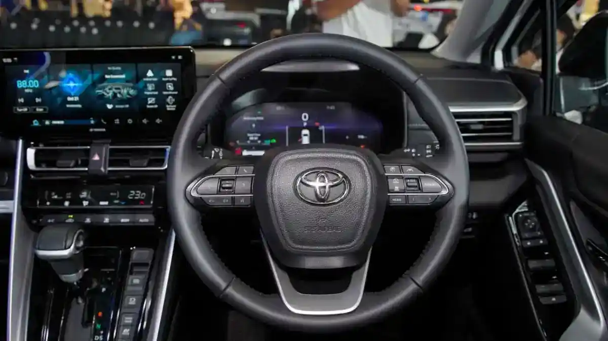 Toyota Perbarui T Intouch, Innova Zenix 2026 Jadi Model Pertama yang Mendapatkannya
