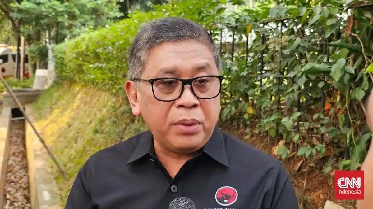 Hasto Soroti Putusan MK dan Evaluasi Dua Tahun Pemerintahan Prabowo-Gibran