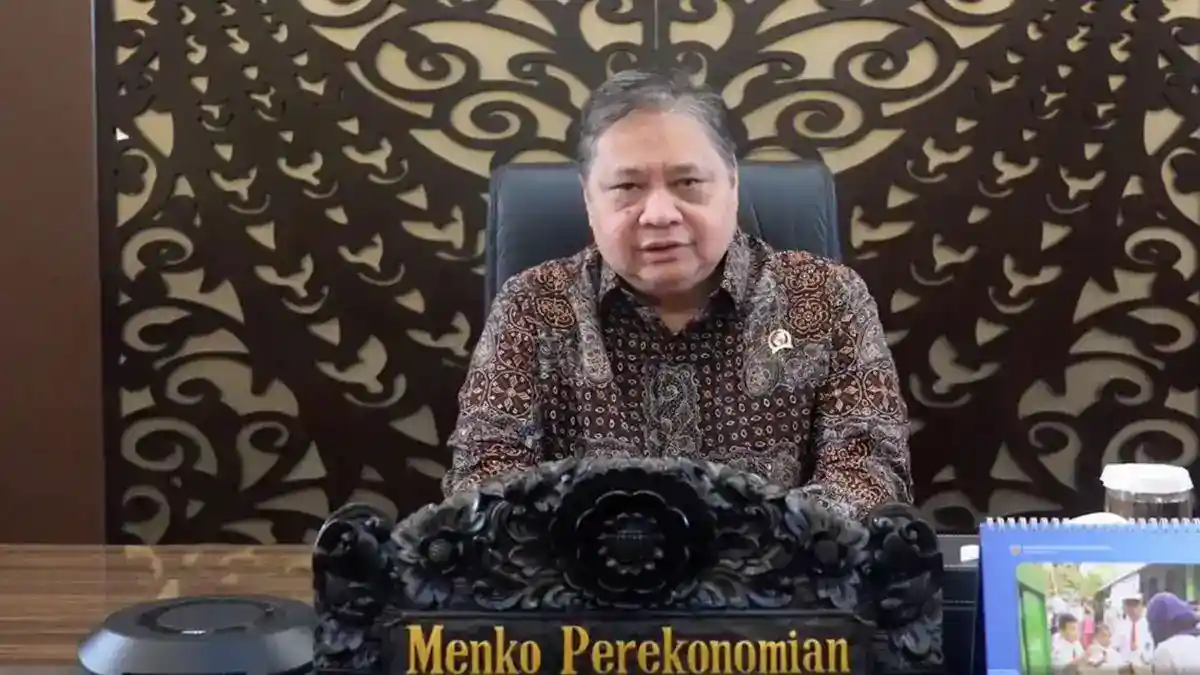 Airlangga Luruskan Pernyataan soal Ponsel Gratis dan Rekening Digital