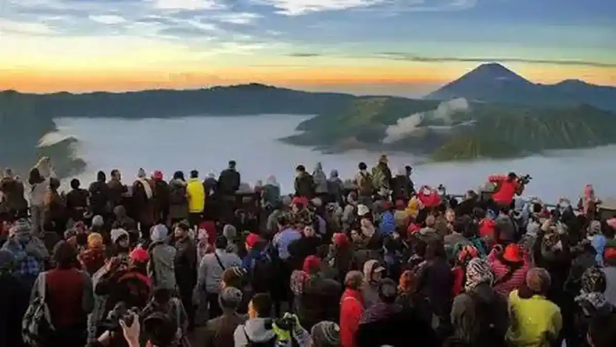 Akses Wisata Penanjakan Kembali Beroperasi, Pengunjung Dibatasi 2.752 Orang per Hari