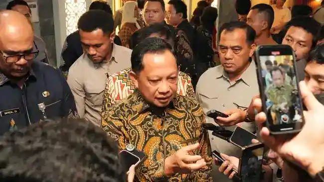 Penyisiran Data Calon Penerima Rekening Gratis Mengubah Sasaran Program Pemerintah