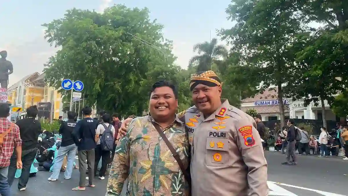 Aksi BEM UNS di Solo: Dari Blokade Jalan hingga Dialog Bersama Kapolresta