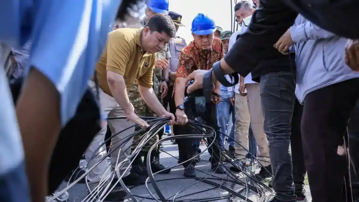 Penataan Kabel di Pekanbaru, Upaya Merapikan Kota dan Mengurangi Risiko di Jalan