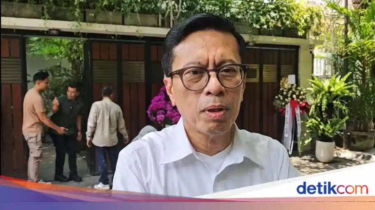Polemik Ijazah Gibran Memanas, Relawan Tanggapi Catatan PDIP atas Pemerintahan Prabowo