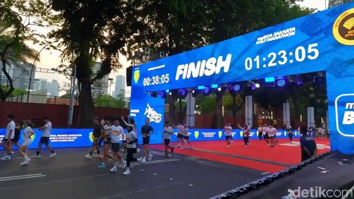 Respons Pelari soal Cuaca Hari Pertama Jakarta Running Festival 2026