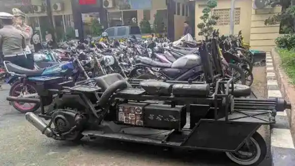 Vespa Berwujud Tank Tempur Ditilang di Lamongan, Polisi Temukan Sejumlah Pelanggaran