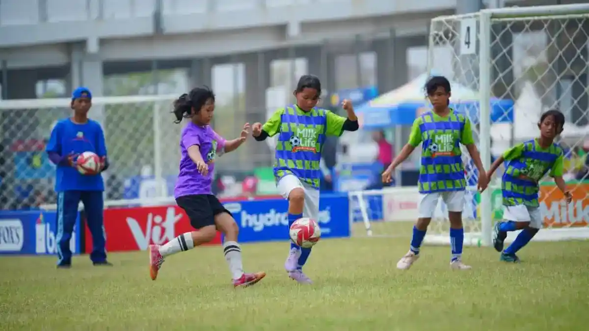 Dari JIS, Siswi Jakarta Menjajal Sepak Bola lewat Festival SenengSoccer
