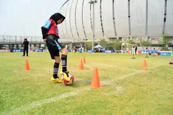 Naufalyn Tercepat di Festival Sepak Bola Putri JIS, Diikuti 68 Siswi