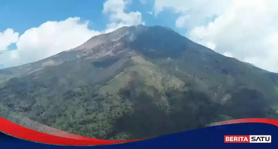 Jalur Pendakian Gunung Sumbing Belum Dibuka, Pemerintah Tunggu Evaluasi Karhutla