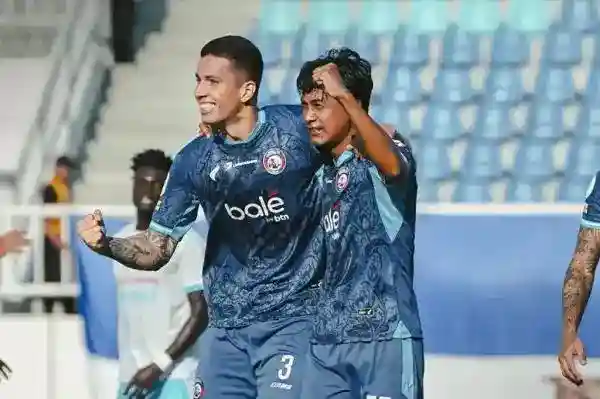Arema FC Taklukkan Dewa United 4-0 di Kanjuruhan Arema FC Taklukkan Dewa United 4-0 di Kanjuruhan