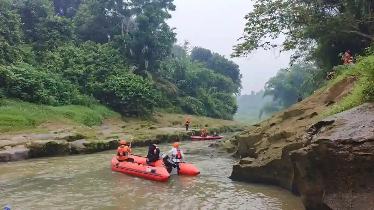 Pencarian di Sungai Tadukan Raga Berakhir dengan Penemuan Dua Remaja