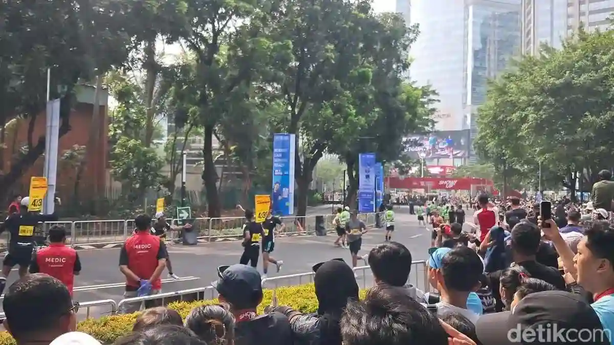 Nyaris Tiba di Garis Akhir, Pelari JRF 2026 Ceritakan Pengalaman Heatstroke