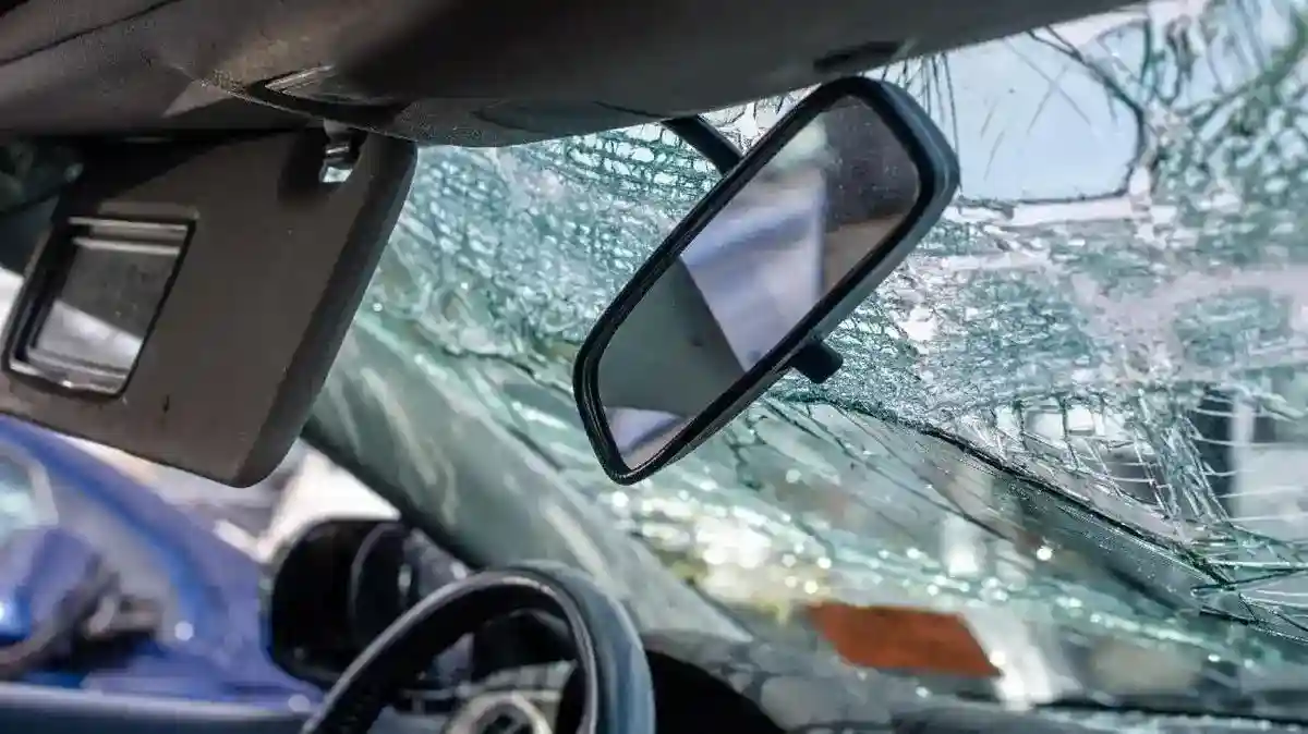 Enam Tewas dalam Tabrakan Avanza dan Truk Tronton di Tol Lampung