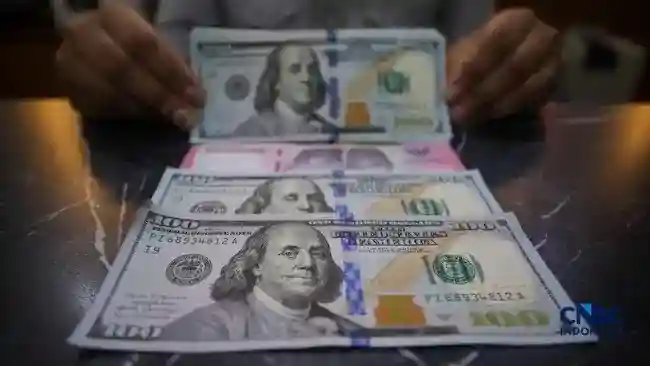 Rupiah Melemah ke Rp18.120, Transaksi LCT dan Harga Minyak Jadi Sorotan