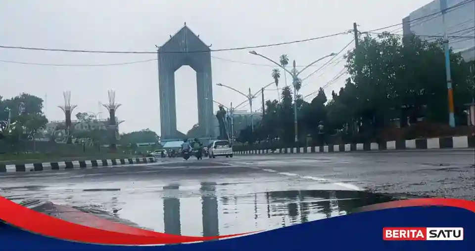 Hujan Redakan Kabut Asap di Palangka Raya, Penerbangan Masih Terganggu