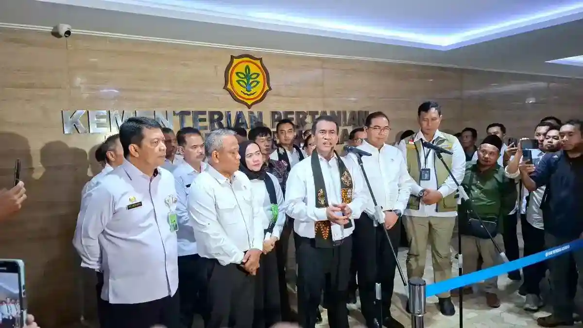 Amran Dorong Penyerapan Telur Peternak, Tiga Pabrik Tepung Direncanakan