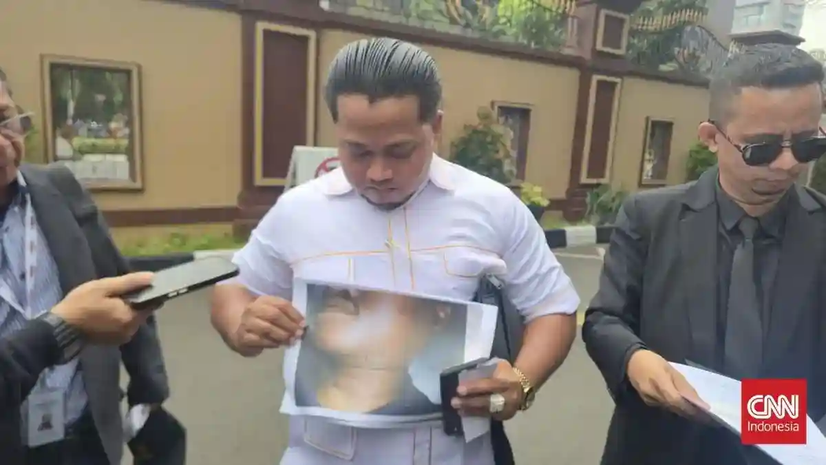 Keluarga Anto Adukan Dugaan Kekerasan di Polsek Kajang ke Propam Keluarga Anto Adukan Dugaan Kekerasan di Polsek Kajang ke Propam