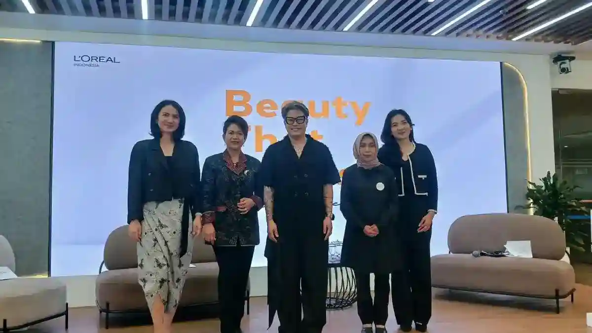 Perubahan Tren Tata Rambut Menuntut Guru Kecantikan Terus Belajar