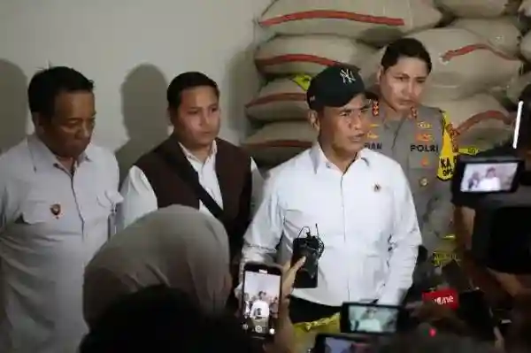 Dugaan Beras SPHP Dioplos di Jakarta Timur, Amran Minta Pelaku Ditindak Berat