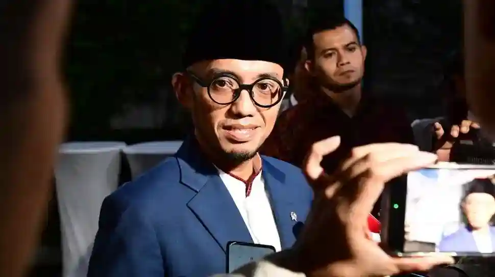Dua Putra Menteri Haji Mundur dari Posisi Tenaga Ahli Usai Jadi Sorotan
