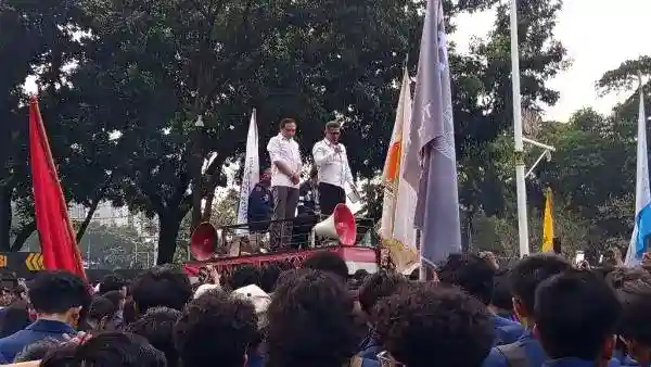 Stafsus Mensesneg Terima Aspirasi Mahasiswa soal Pimpinan Kementerian Kehutanan