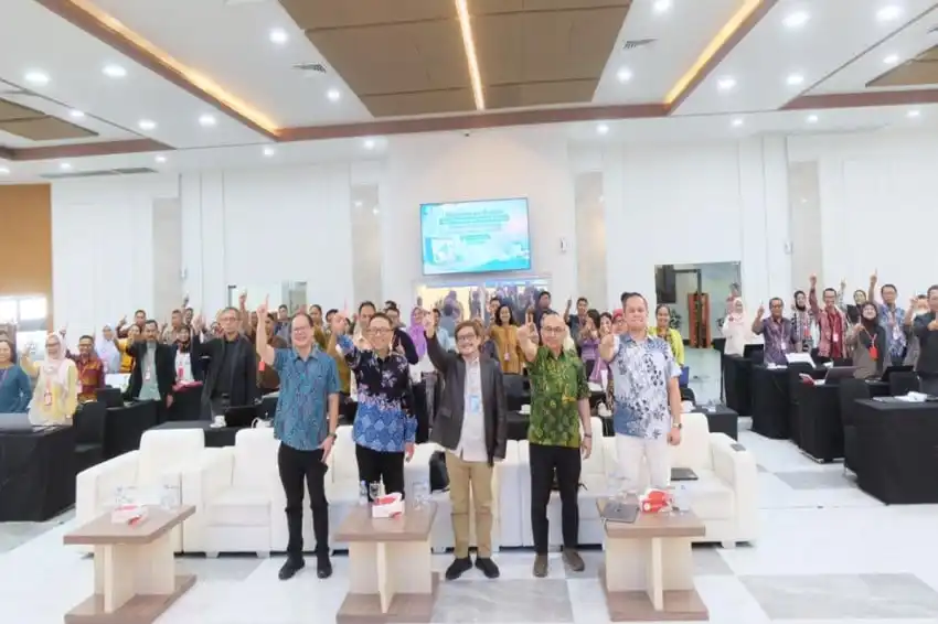 Kemdiktisaintek Evaluasi Kemajuan Publikasi Ilmiah Peserta InCamp 2026 di Surabaya Kemdiktisaintek Evaluasi Kemajuan Publikasi Ilmiah Peserta InCamp 2026 di Surabaya