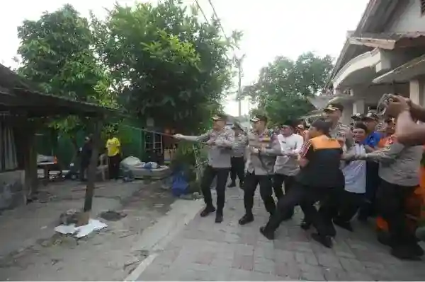 Rumah Faridah di Pulau Untung Jawa Dibangun Kembali melalui Program Bedah Rumah