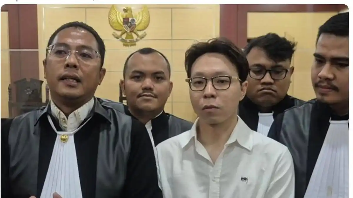 Kesaksian Dua Karyawan Ungkap Batas Peran Richard Lee di Athena Group Kesaksian Dua Karyawan Ungkap Batas Peran Richard Lee di Athena Group