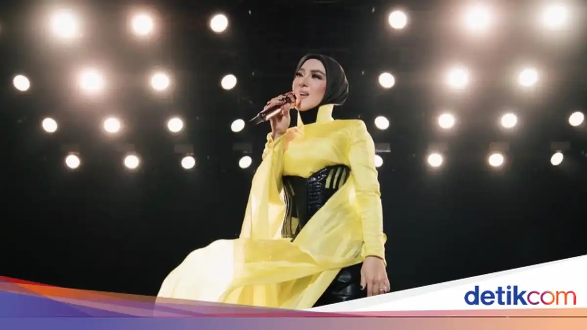 Syahrini Umumkan Konser Tunggal pada 2026 di Tennis Indoor Senayan