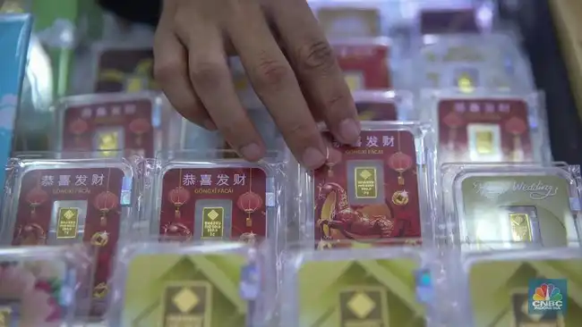 Harga Emas Antam Menguat pada 17 Oktober, Buyback Naik Lebih Tinggi