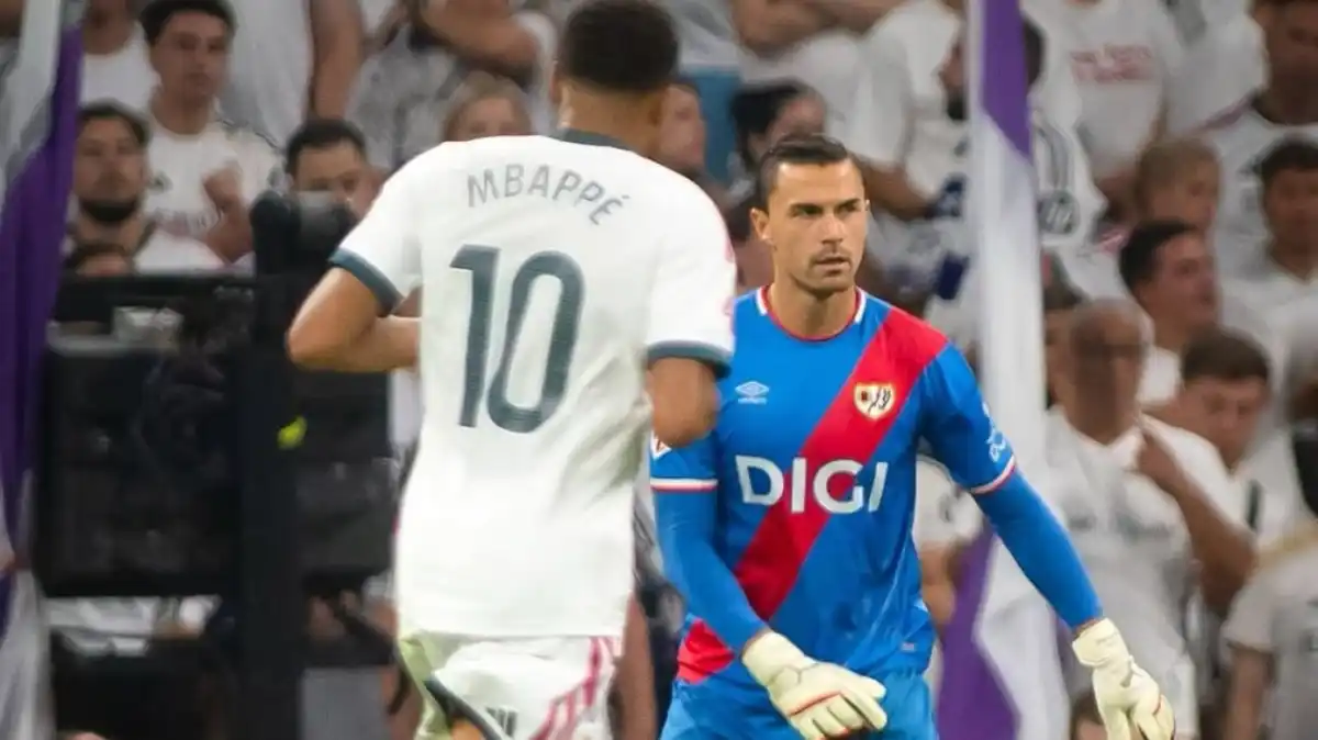 Emil Audero Sebut Debutnya di La Liga sebagai Momen Penting bagi Indonesia