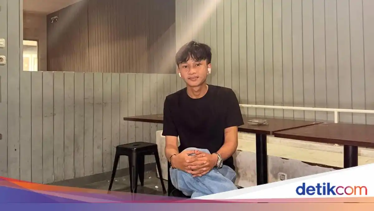 Fajar Sadboy Wujudkan Rumah Tunai untuk Ibu di Usia 19 Tahun