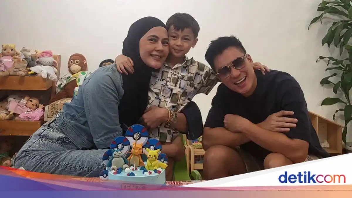 Baim Wong dan Paula Verhoeven Rayakan Ultah Kenzo Bersama di Sekolah