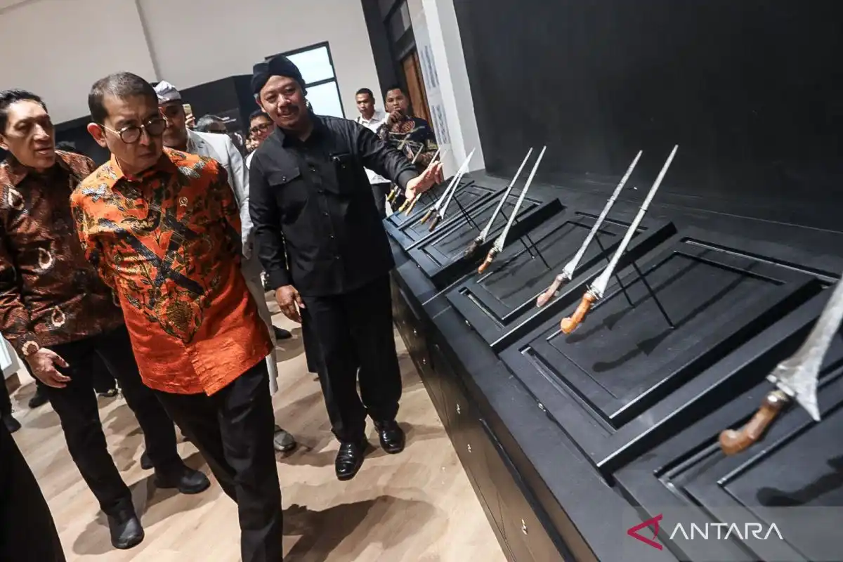 Sorotan Berita: Pengasuhan Digital, Museum Keris, Teknologi, dan Dunia Seni