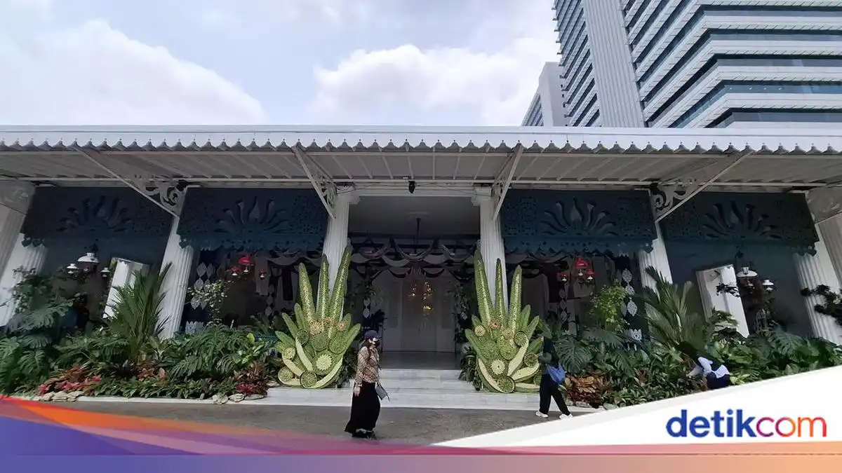 Namu Balai Kota Jakarta Dikunjungi 500 Orang saat Dibuka untuk Publik