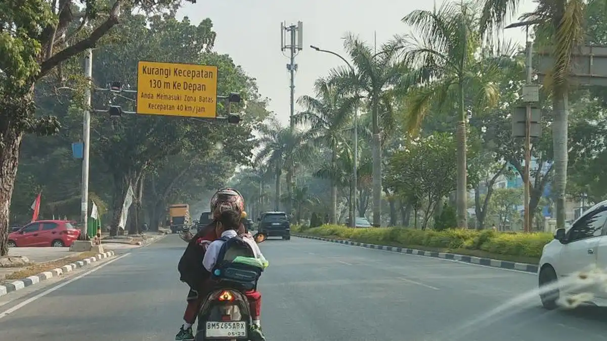 Pekanbaru Buka Kembali Sekolah Tatap Muka dengan Protokol di Tengah Asap