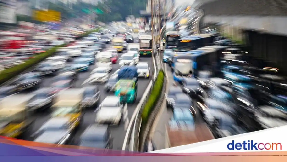 Kepadatan Pagi di Sejumlah Tol Menuju Jakarta, Perbaikan Jembatan hingga Truk Gangguan Mesin