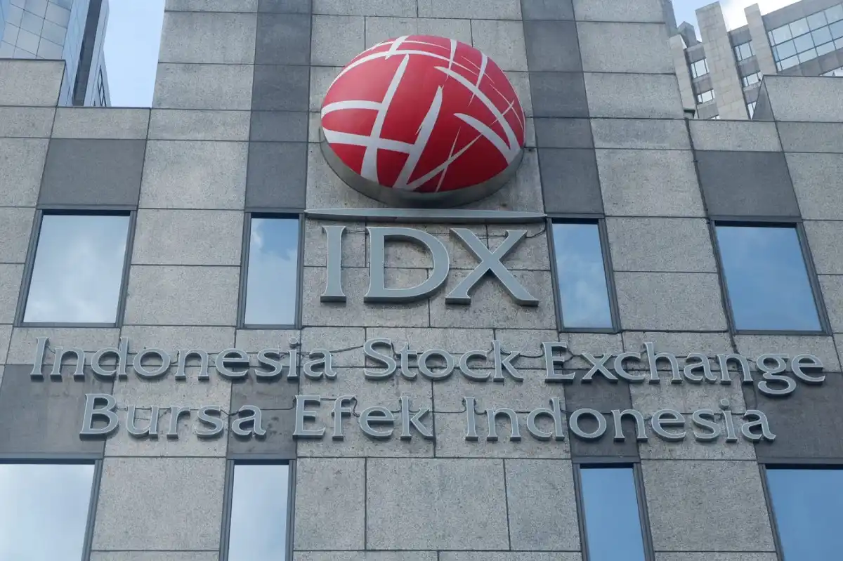 OJK Dorong Emiten dengan Kepemilikan Terkonsentrasi Lepas Saham ke Publik