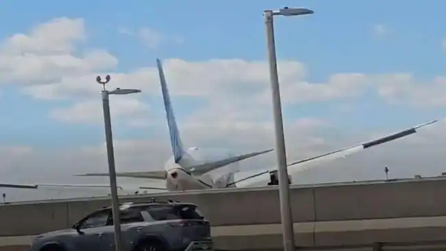 Ancaman Bom Paksa Penerbangan Austrian Airlines Mendarat di Sofia