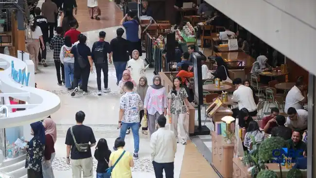 Daya Beli Indonesia di Tengah Rekor Penjualan Motor dan Perlambatan Belanja