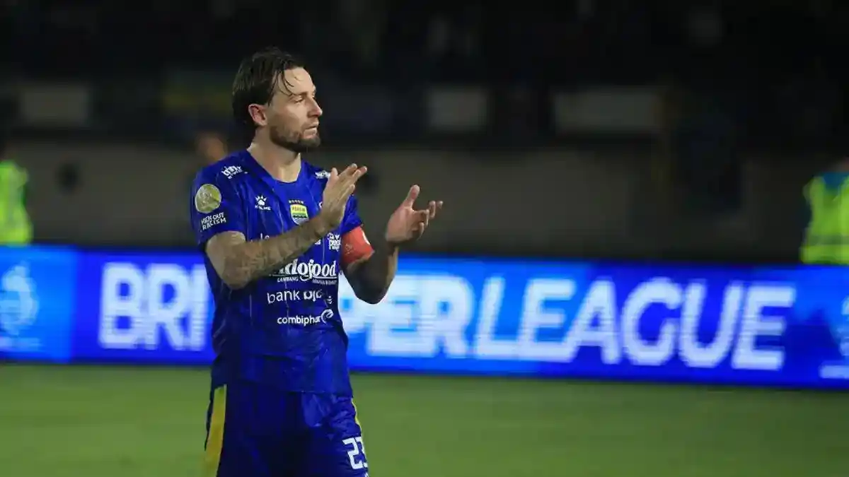 Marc Klok Menanti Kepastian Persib soal Kontraknya