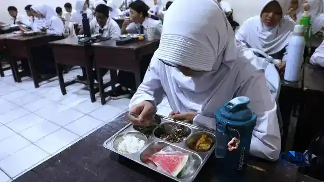 DEN Soroti Kehadiran dan Semangat Belajar Siswa Penerima MBG