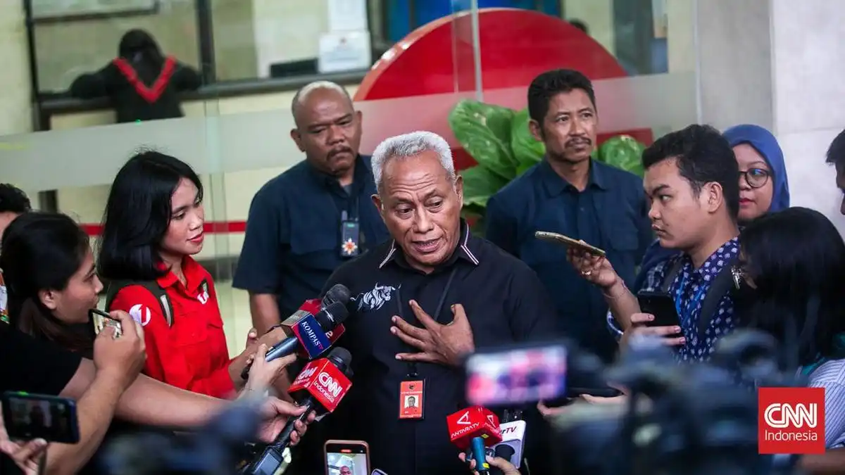 Komarudin Watubun Desak Komisioner KPU Tak Kembali Maju Usai Putusan MK Komarudin Watubun Desak Komisioner KPU Tak Kembali Maju Usai Putusan MK