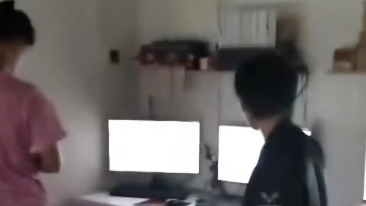 Penggerebekan Rumah di KPAD Cijantung Ungkap Puluhan Komputer Diduga untuk Judi Online
