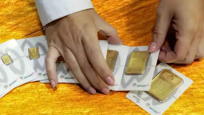 Harga Emas Antam Naik Rp7.000, Buyback Menguat Rp10.000 pada 9 Oktober 2026 Harga Emas Antam Naik Rp7.000, Buyback Menguat Rp10.000 pada 9 Oktober 2026
