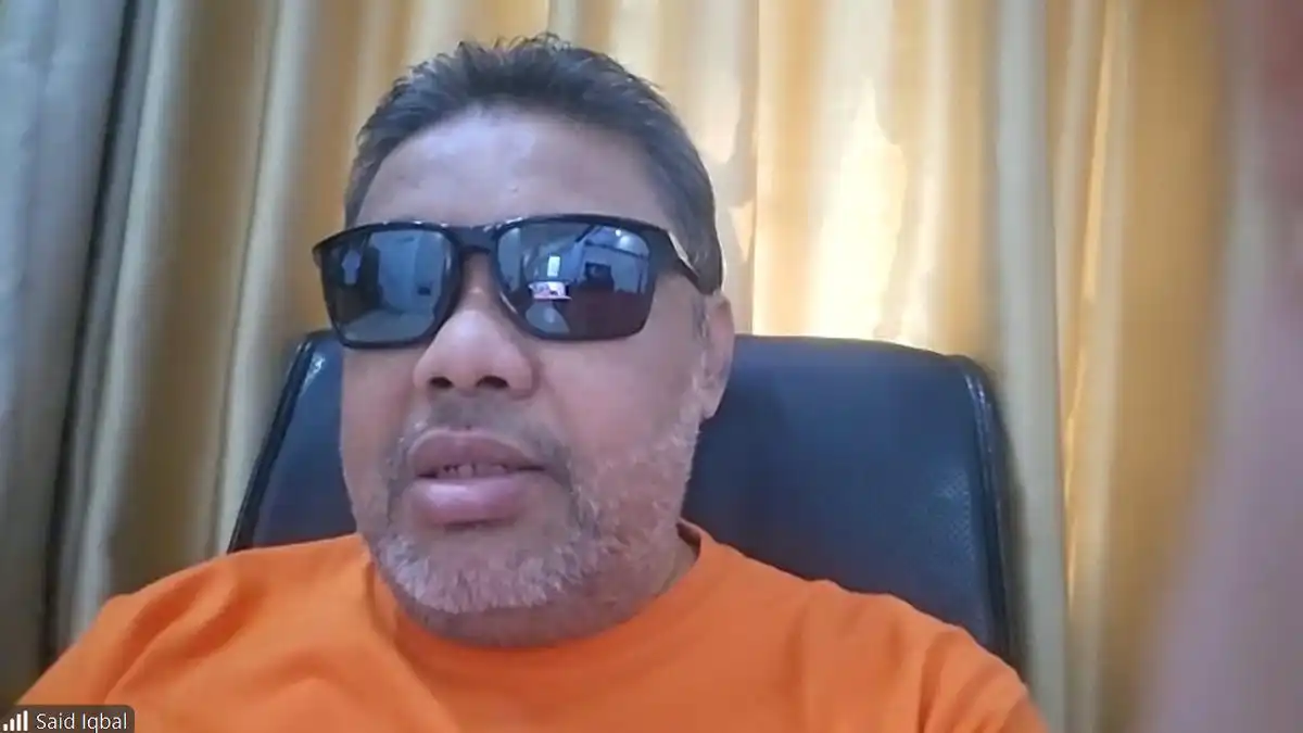 Memberitahu kepada buruh atau pekerja ketika akan terjadi PHK itu wajib,” ucapnya