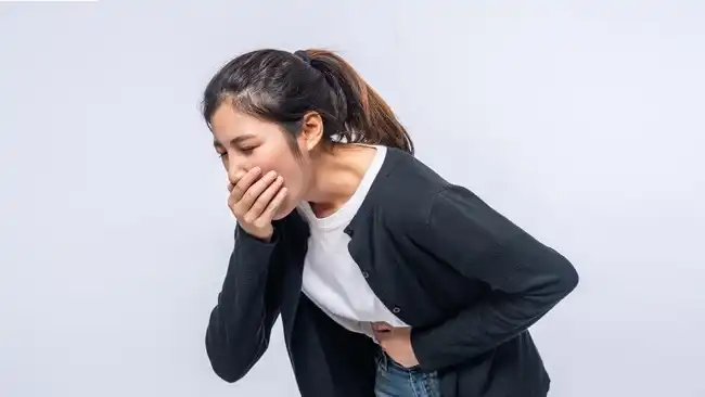 Dokter Ungkap Risiko Serius Kebiasaan Memuntahkan Makanan demi Menurunkan Berat Badan Dokter Ungkap Risiko Serius Kebiasaan Memuntahkan Makanan demi Menurunkan Berat Badan