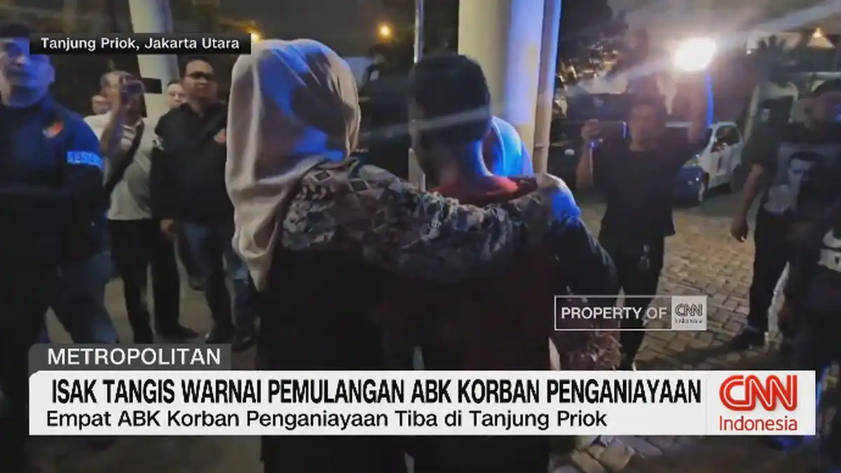 Pemulangan Empat ABK Korban Penganiayaan Diwarnai Tangis Keluarga Pemulangan Empat ABK Korban Penganiayaan Diwarnai Tangis Keluarga
